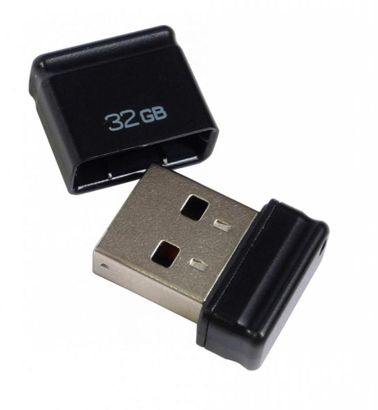 USB2.0 FlashDrives32 Gb Qumo Nano Black, черный