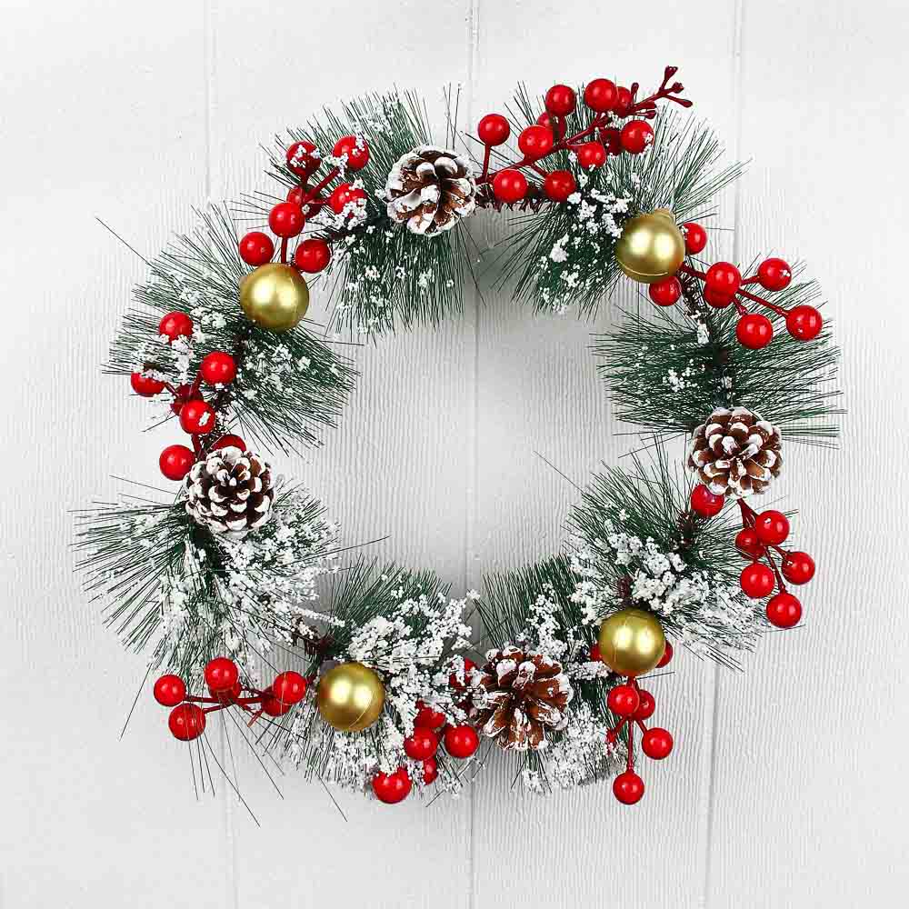 Венок рождественский с шишками, ягодами, украшениями и снегом, 25см, ПВХ, дерево